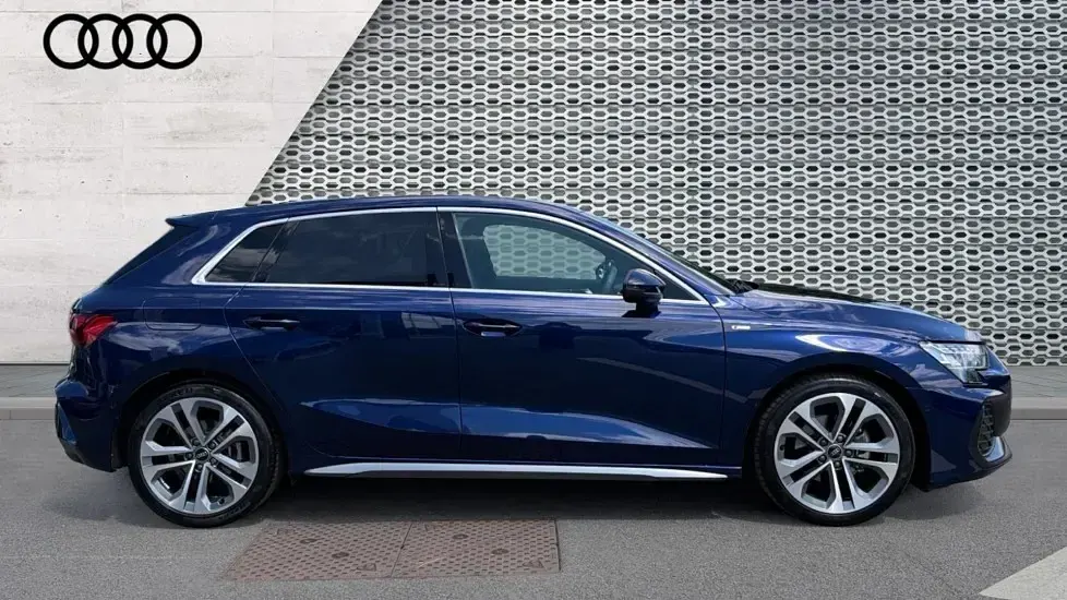 Used Audi A3 S-Line 150 HP (110 kW) 2025 Blue