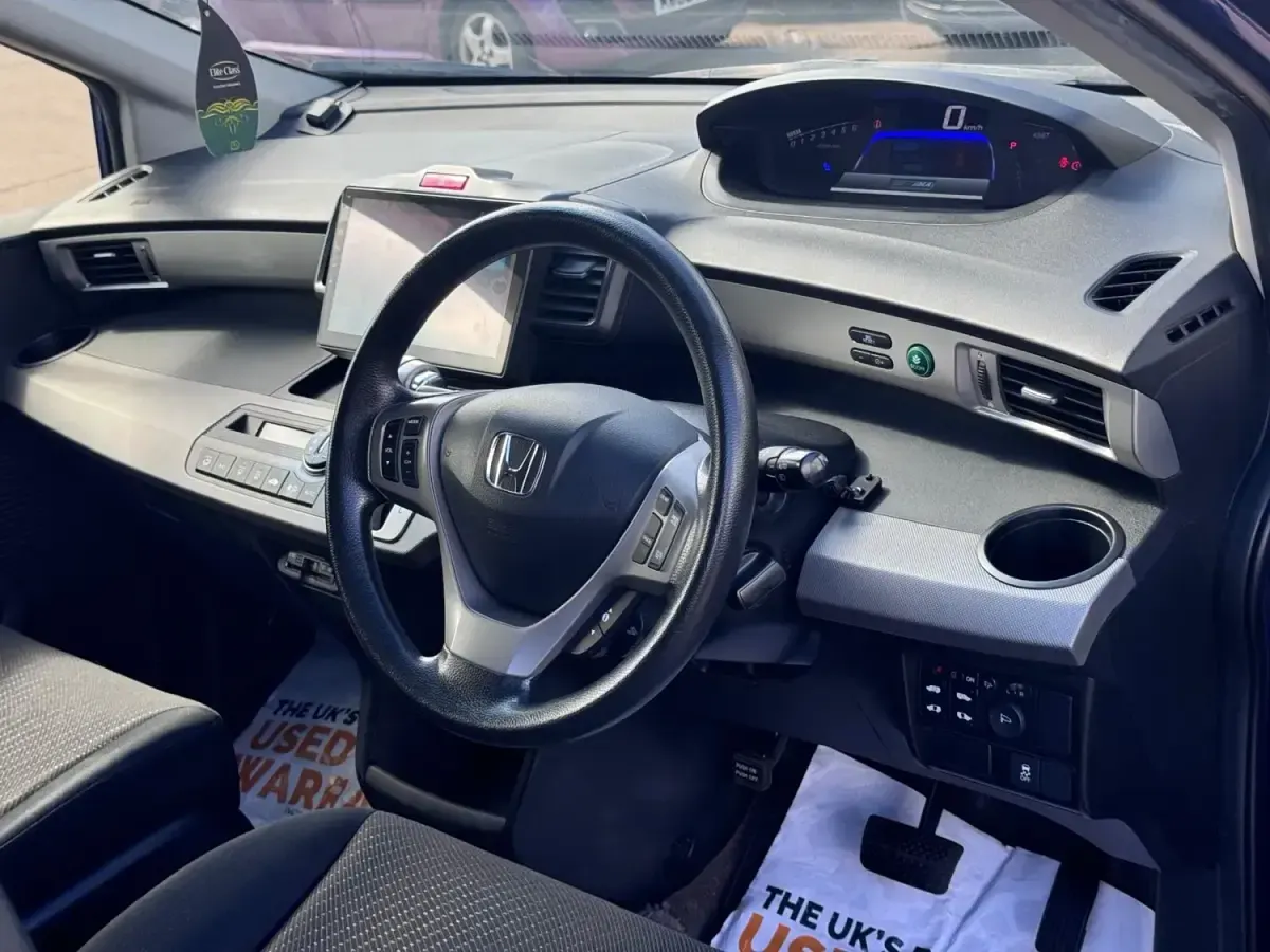 Używany Honda Jazz Hybrid 2026 Niebieski Hatchback