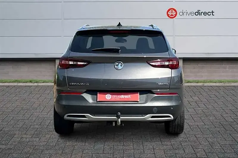Used Vauxhall Grandland X SRi 130 HP (95 kW) 2020 Grey SUV
