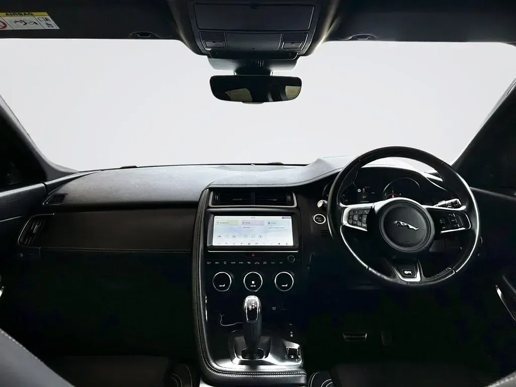 Używany Jaguar E-Pace R-Dynamic 180 KM (132 kW) 2019 Czarny SUV