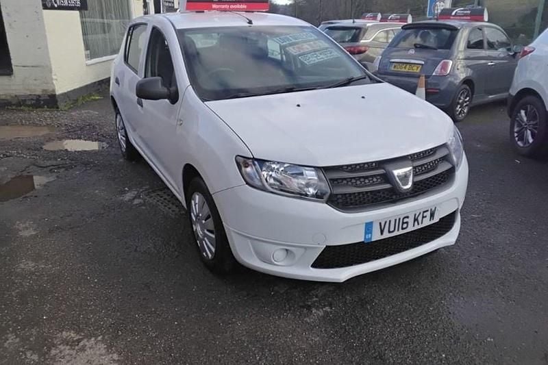 Used 2016 Dacia Sandero Ambiance | £3,995 (Good price) - Image 1/1