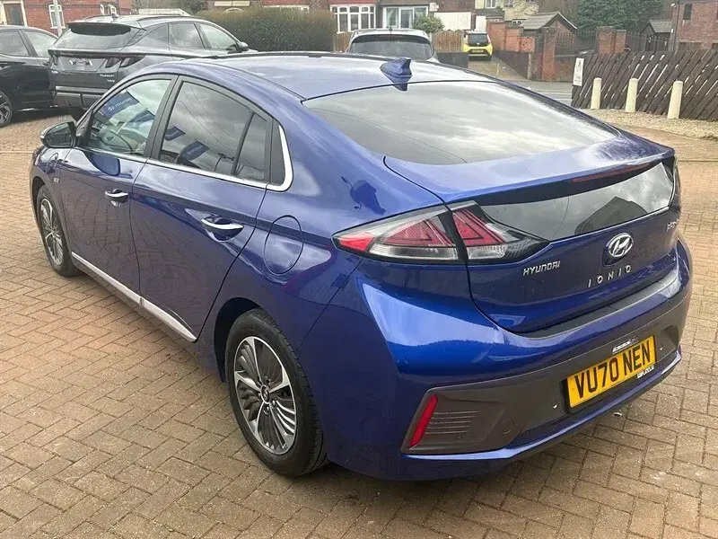 Used Hyundai Ioniq Premium SE 141 HP (103 kW) 2020 Blue Hatchback