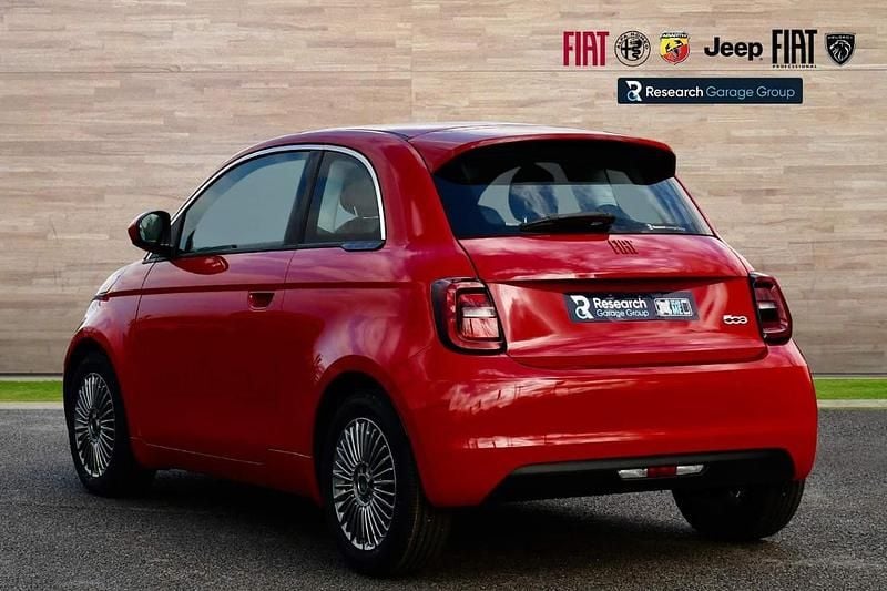 Red New 2024 Fiat 500e Red Hatchback | £14,896 (Good price) - Image 1/4