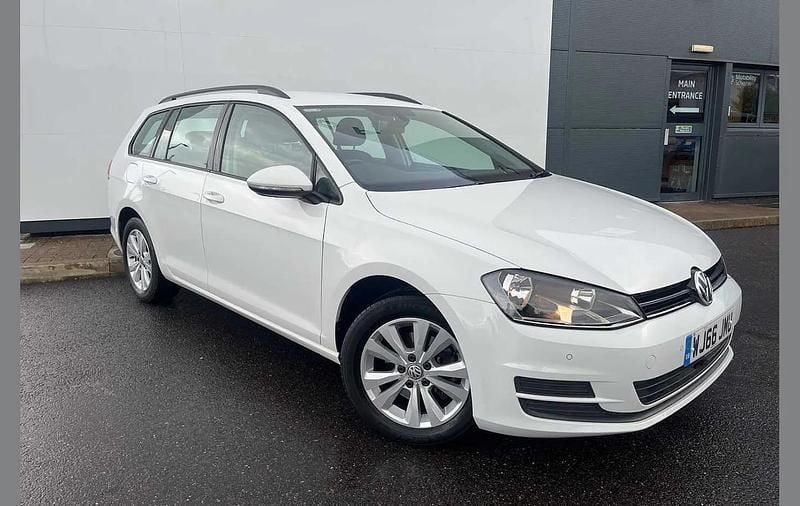 White Used 2016 VW Golf VII SE Estate | £11,995 (Good price) - Image 1/4