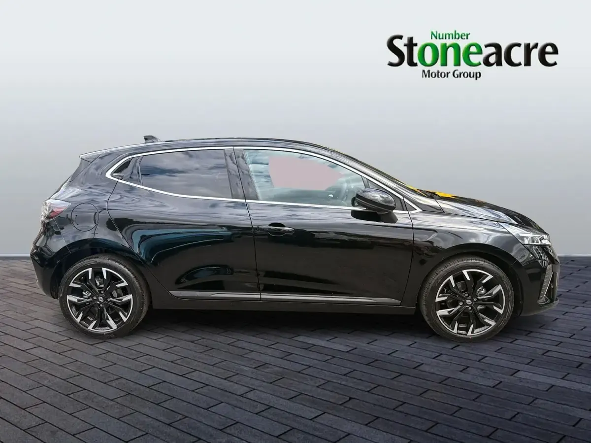 New Renault Clio Techno 90 HP (66 kW) 2026 Black Hatchback