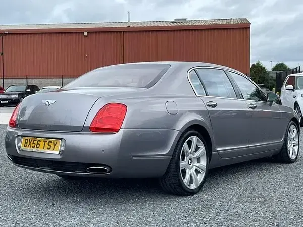 Used Bentley Continental 560 HP (411 kW) 2006 Silver Sedan
