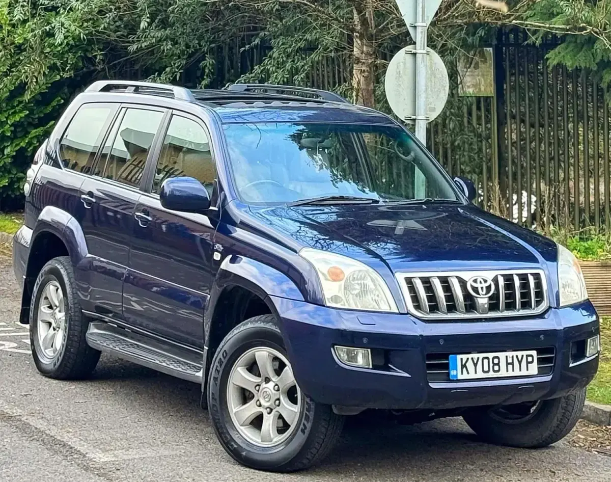 Used Toyota Land Cruiser 173 HP (127 kW) 2008 Blue SUV