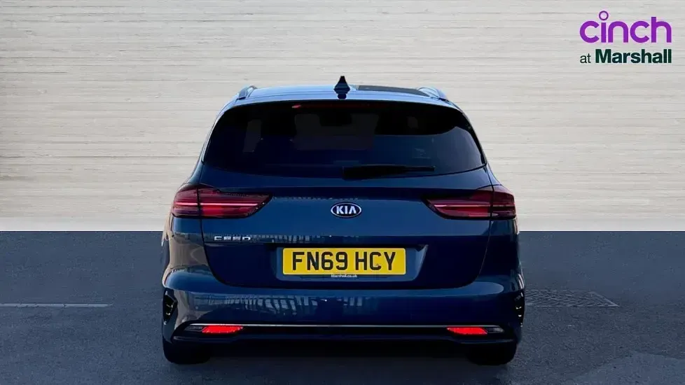 Używany Kia Ceed 138 KM (101 kW) 2019 Niebieski Hatchback