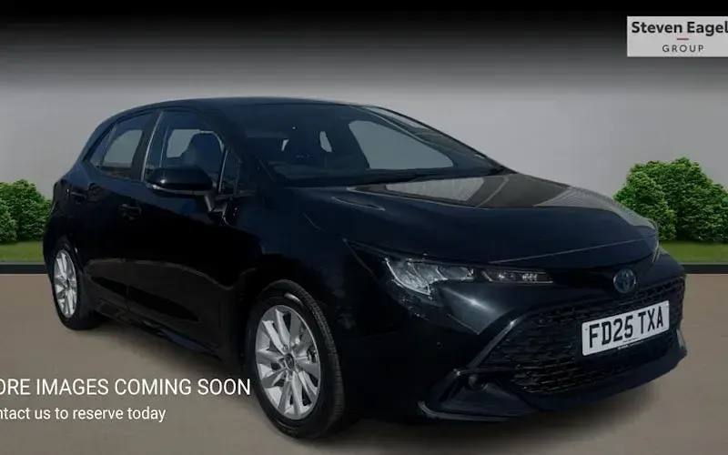 Used Toyota Corolla 140 HP (102 kW) 2026 Hatchback