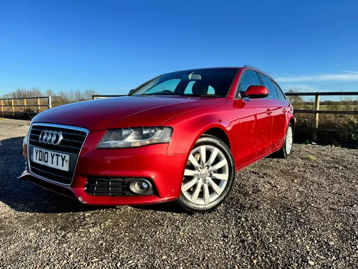 Used Audi A4 Design 211 HP (155 kW) 2010 Red Estate