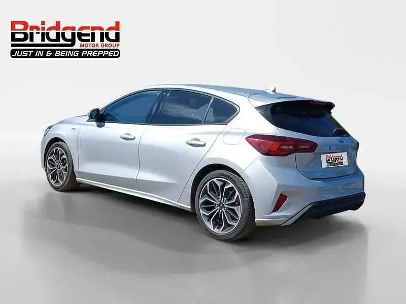 Used Ford Focus ST-Line 2023 Silver Hatchback