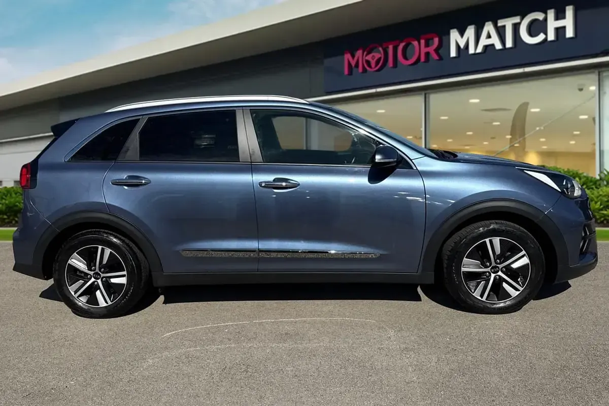 Gebraucht Kia Niro 141 PS (103 kW) 2021 Blau SUV
