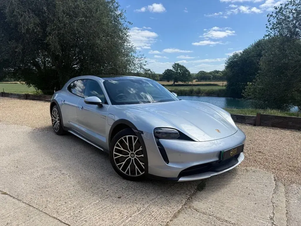 Used Porsche Taycan Cross Turismo 350 kW (476 HP) 2021 Silver Estate