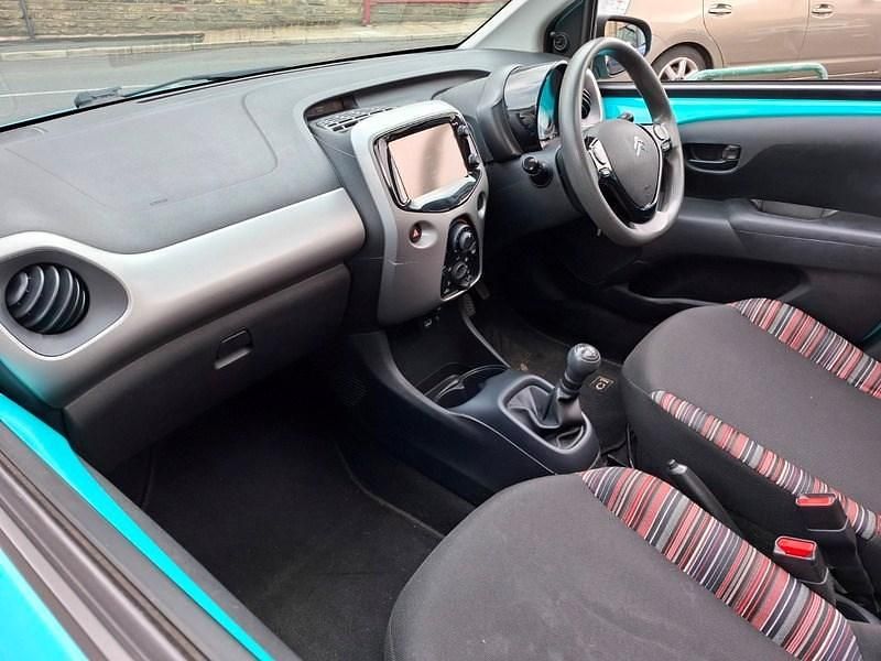 Used Citroën C1 Feel 68 HP (50 kW) 2015 Blue Hatchback