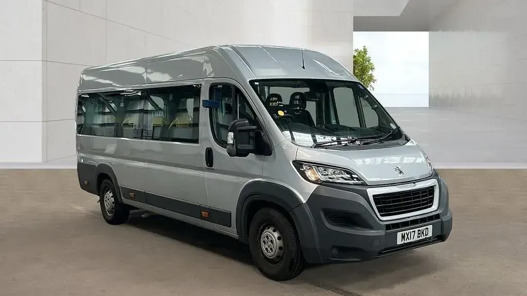 Used Peugeot Boxer 130 HP (95 kW) 2017 Silver Van