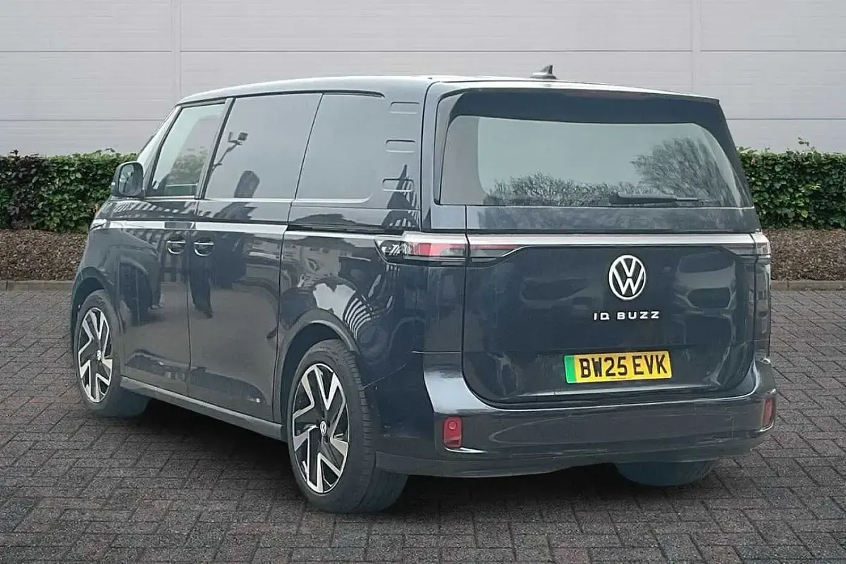 Used VW ID. Buzz 250 kW (340 HP) 2025 Blue MPV