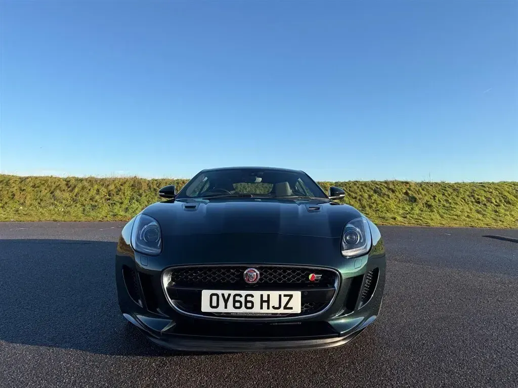 Used Jaguar F-Type Supercharged 380 HP (279 kW) 2016 Green Coupe