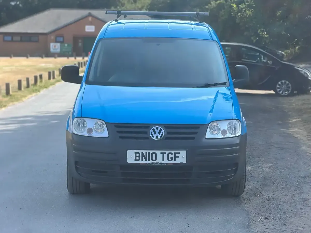 Used VW Caddy Maxi 104 HP (76 kW) 2010 Blue MPV