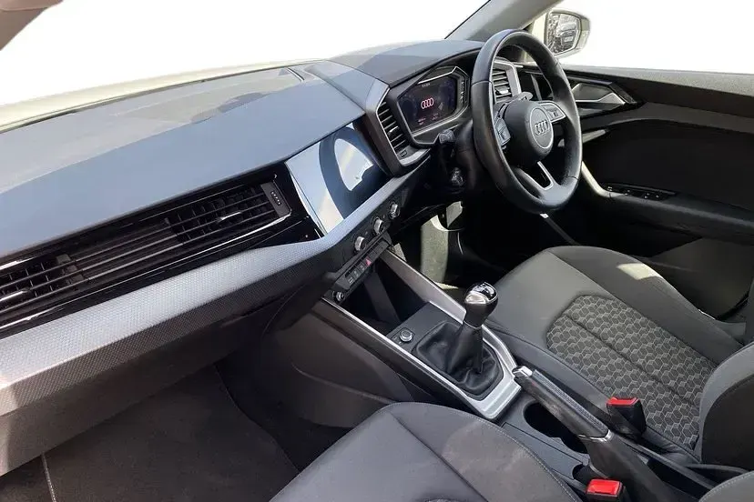 Used Audi A1 Sportback Sport 108 HP (79 kW) 2023 Shell white Hatchback