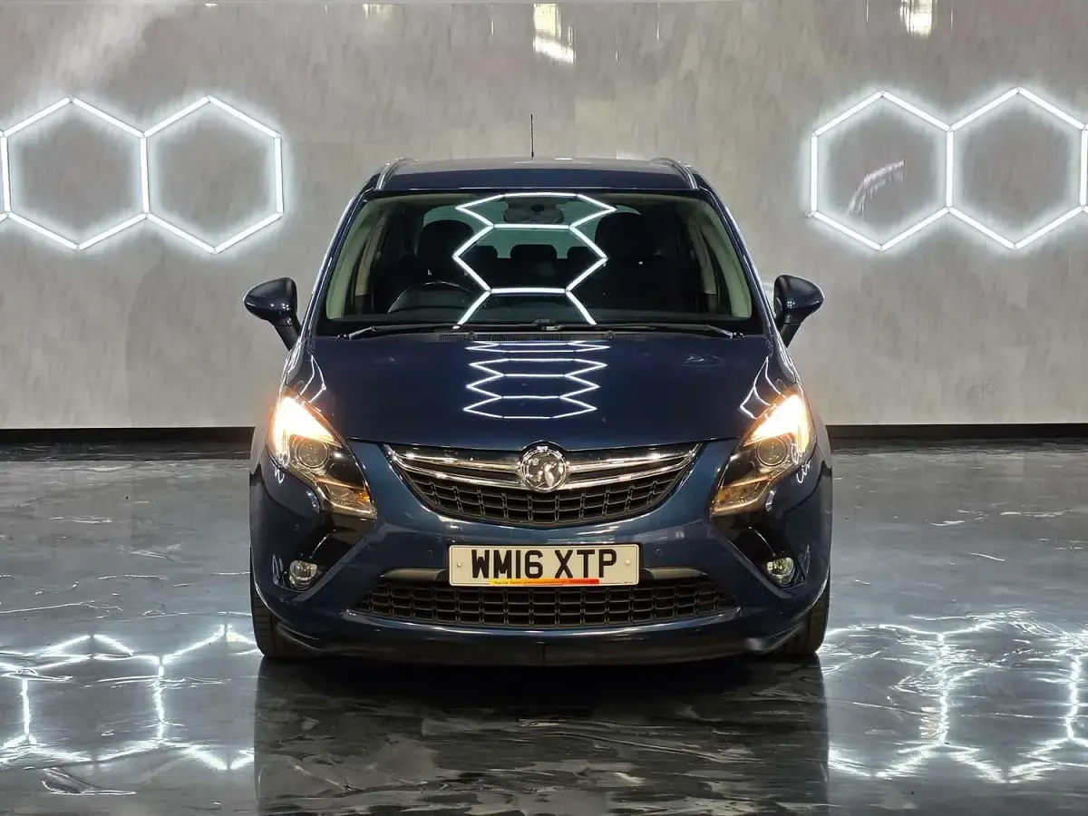 Used Vauxhall Zafira SRi 140 HP (102 kW) 2016 Blue MPV