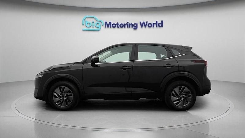 Used Nissan Qashqai Acenta Premium 140 HP (102 kW) 2024 Black SUV