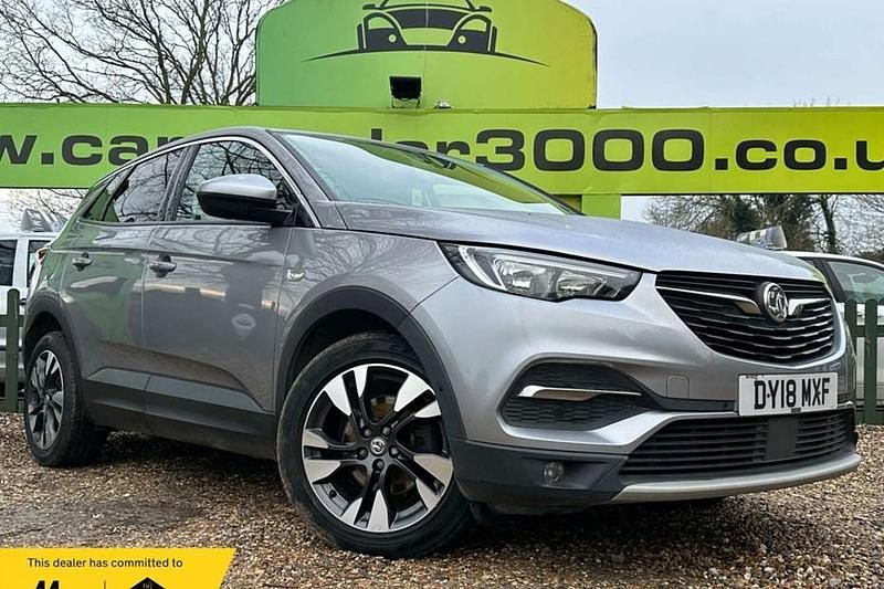 Used Vauxhall Grandland X Sport 120 HP (88 kW) 2018 Grey SUV