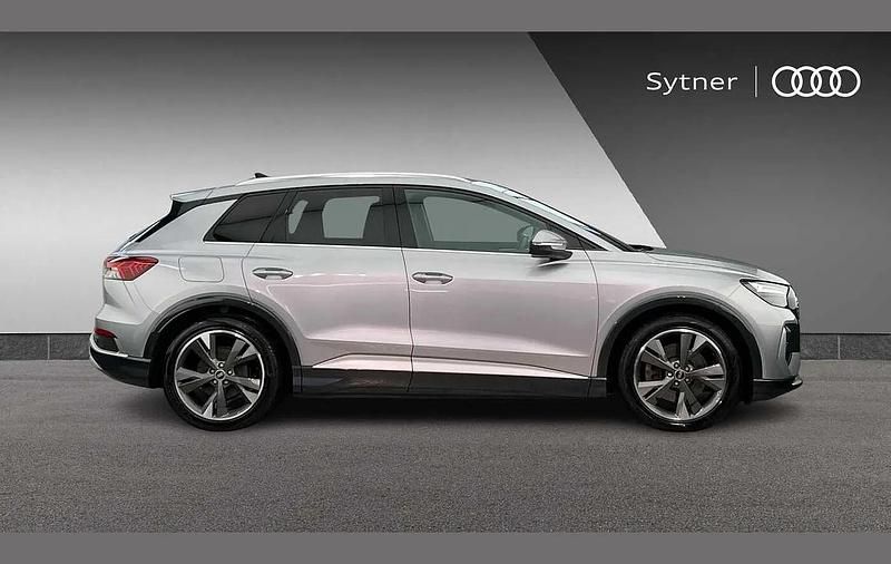 Used Audi Q4 e-tron S-Line 150 kW (204 HP) 2022 Silver SUV