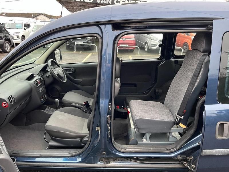 Used Vauxhall Combo 2011 Blue MPV