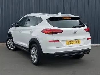 Used Hyundai Genesis SE 132 HP (97 kW) 2019 White Estate