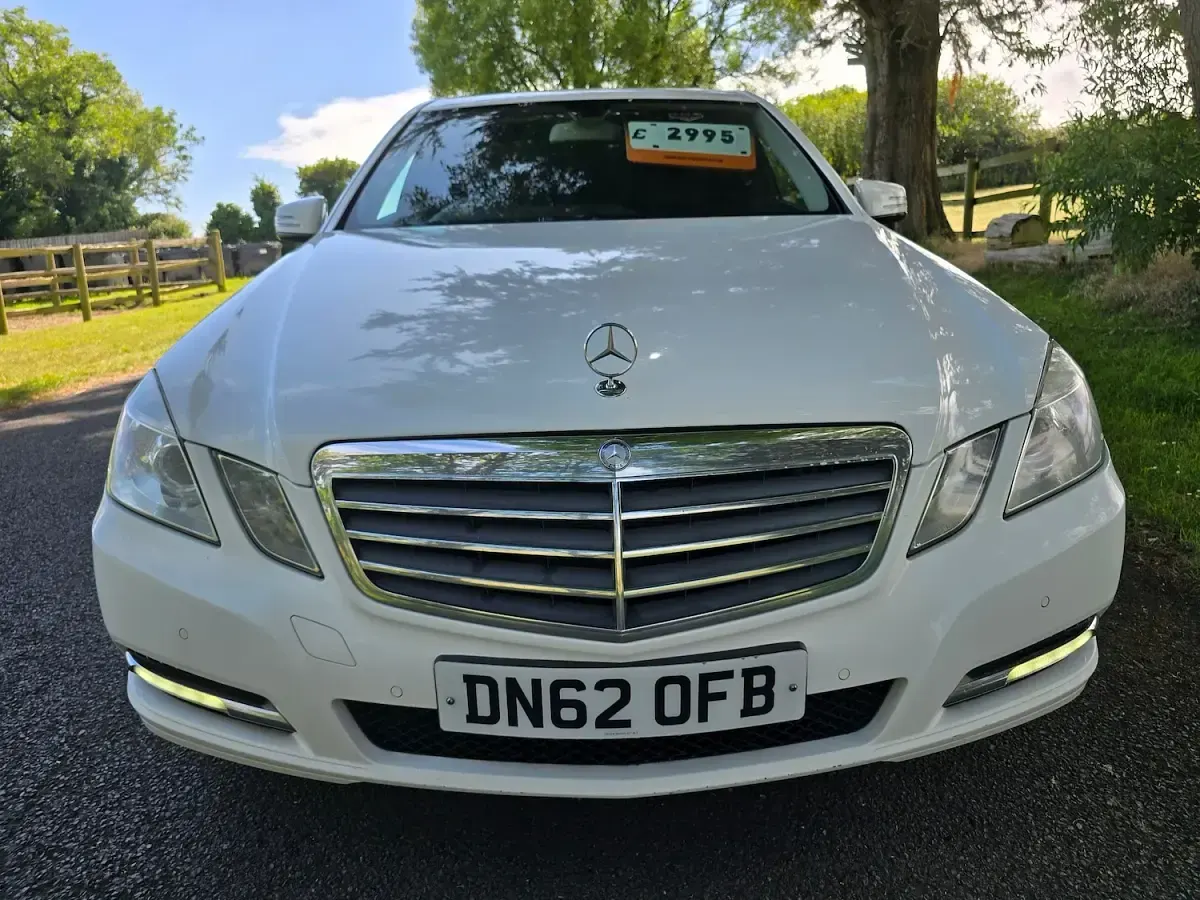 Used Mercedes E220 SE 2012 White Sedan