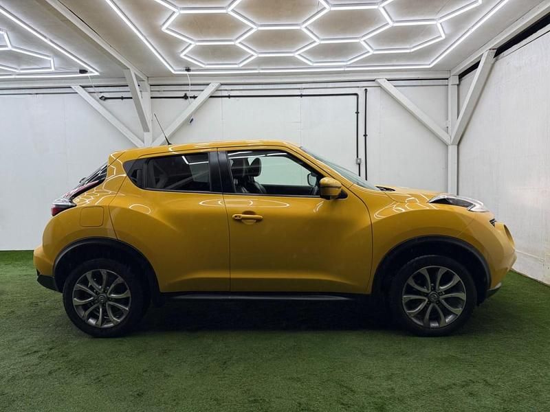 Used Nissan Juke Tekna 2014 Yellow SUV
