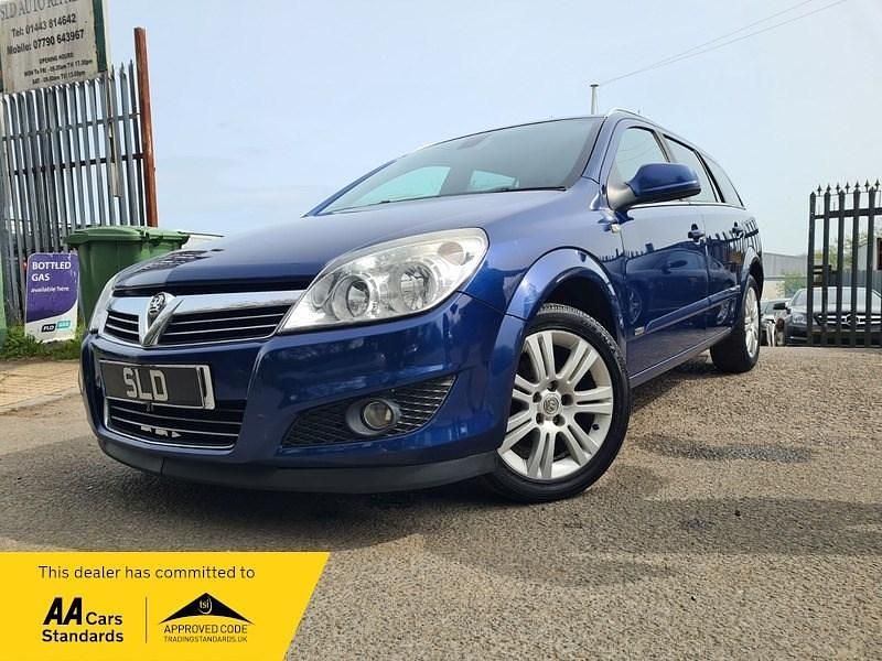 Second-hand Vauxhall Astra Design Edition 138 CP (101 kW) 2009 Albastru Break