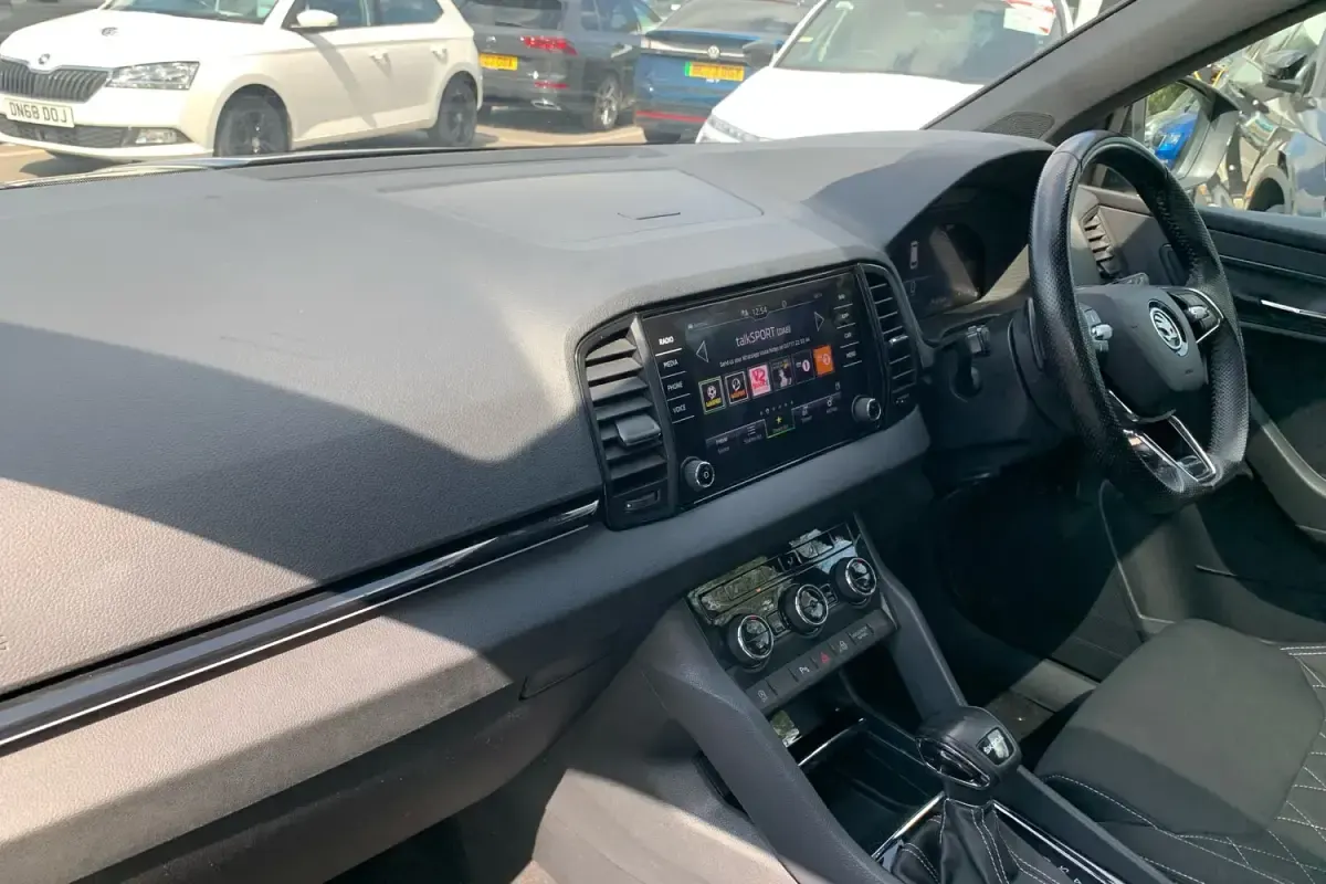 Used Skoda Karoq SportLine 150 HP (110 kW) 2023 Grey SUV