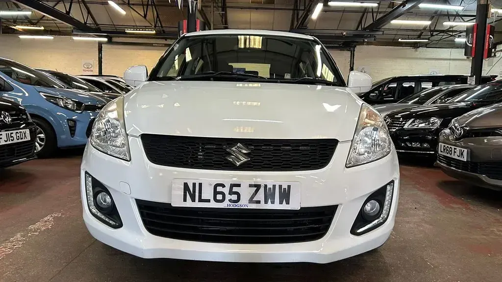 Used Suzuki Swift SZ3 94 HP (69 kW) 2015 Hatchback