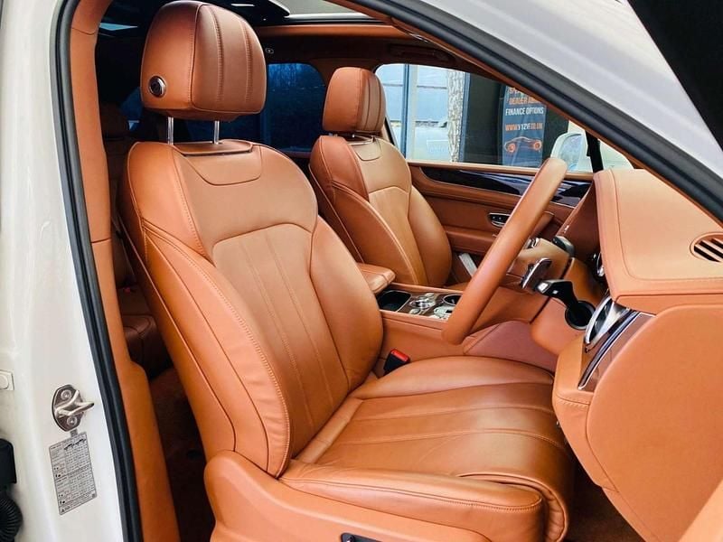 Used Bentley Bentayga 2019 White SUV