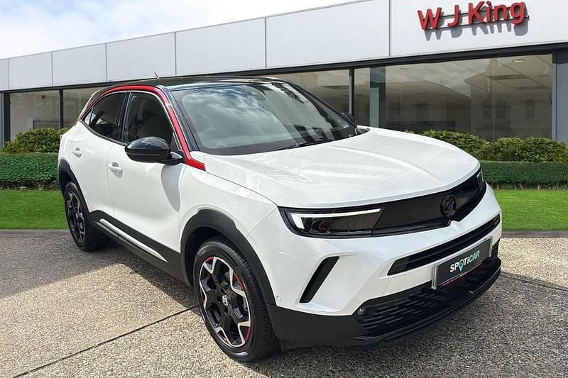 White Used 2022 Vauxhall Mokka SRi SUV | £16,995 (Fair price) - Image 1/3
