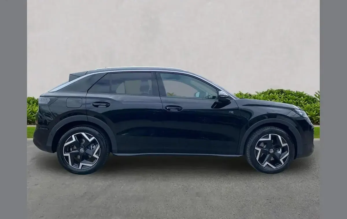 Neu VW T-Roc Cabriolet R-line 147 PS (108 kW) 2025 Other SUV