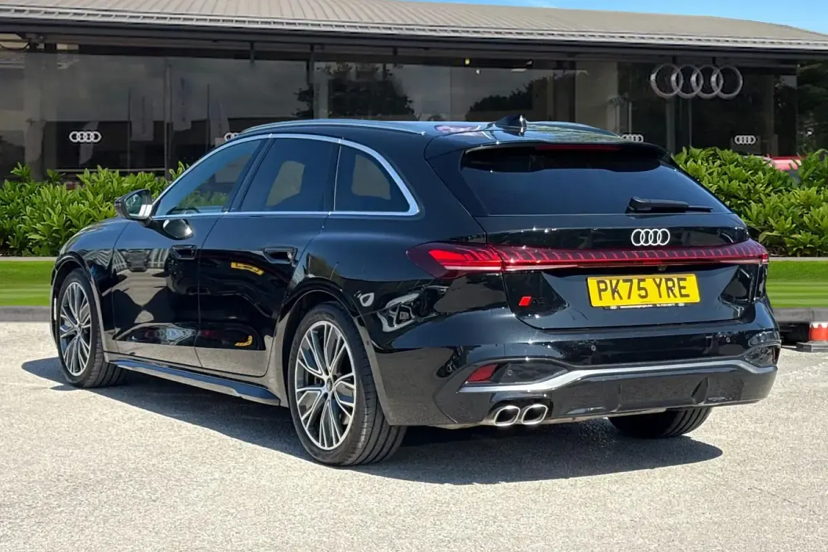 Used Audi A5 S-Line 204 HP (150 kW) 2025 Black Estate