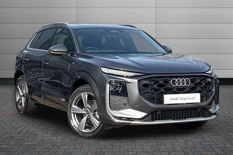 New Audi Q3 S-Line 150 HP (110 kW) 2026 Daytona grey SUV