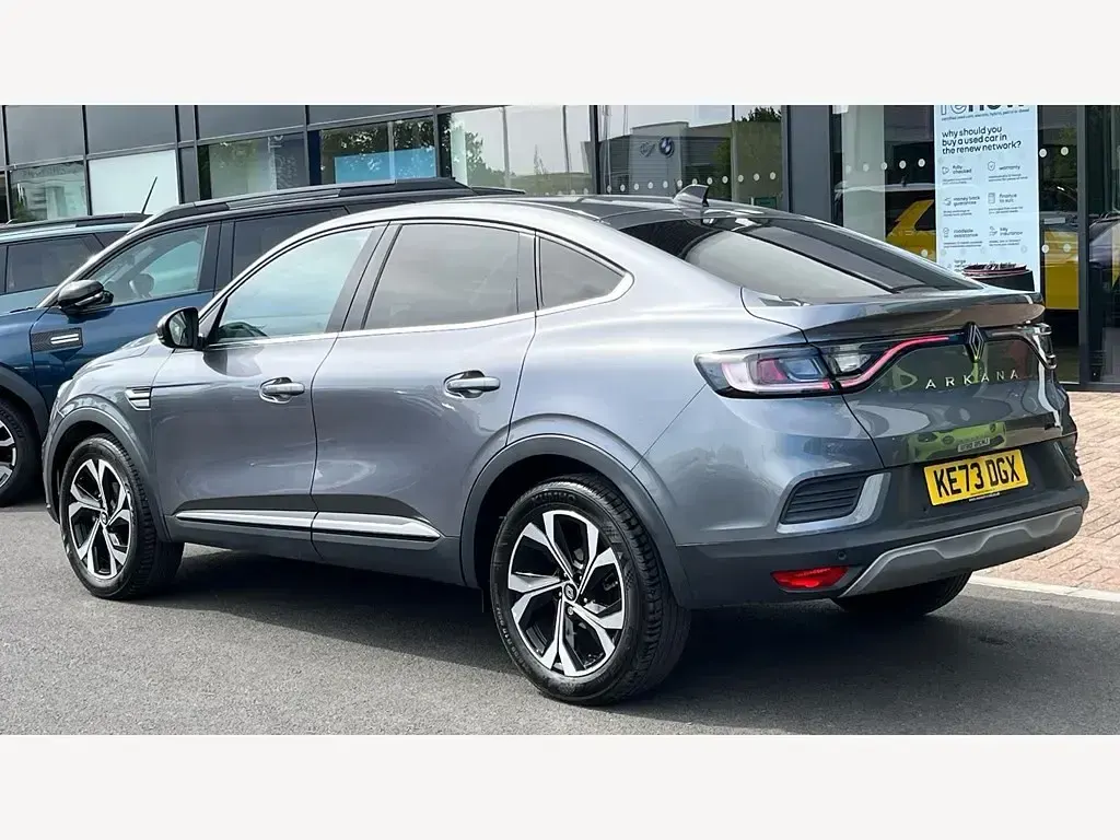 Usado Renault Arkana Techno 142 HP (104 kW) 2024 Cinzento SUV