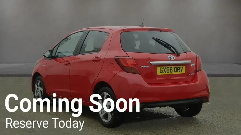 Used Toyota Yaris 2016 Red Hatchback
