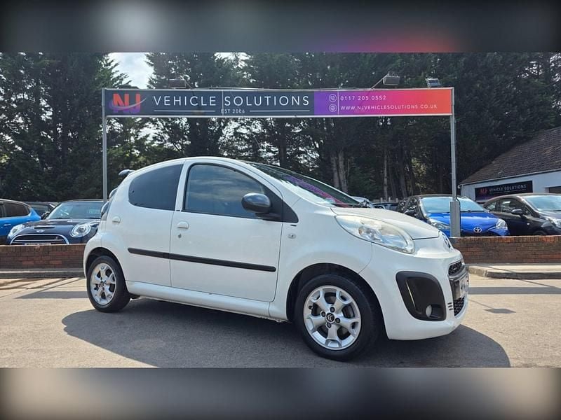White Used 2014 Citroën C1 Platinum Hatchback | £2,999 (Fair price) - Image 1/4