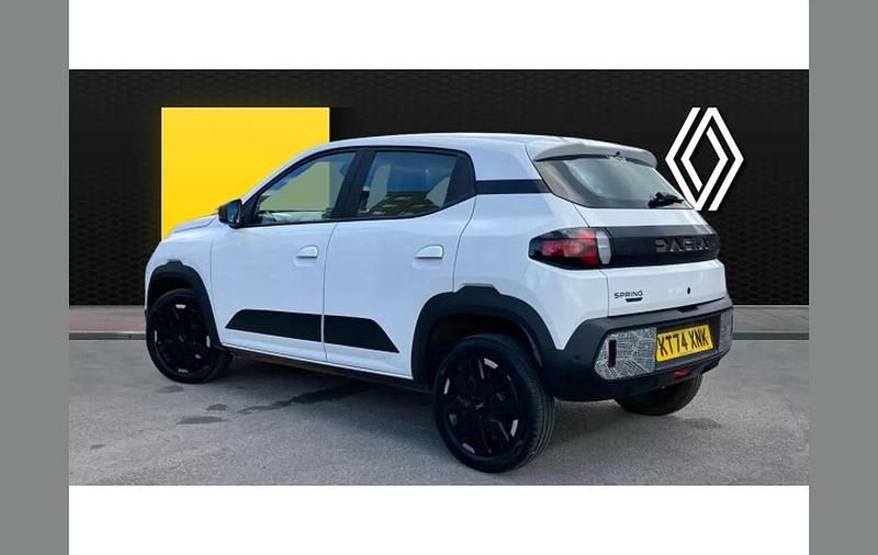 Used Dacia Spring Extreme 47 kW (65 HP) 2025 White Hatchback