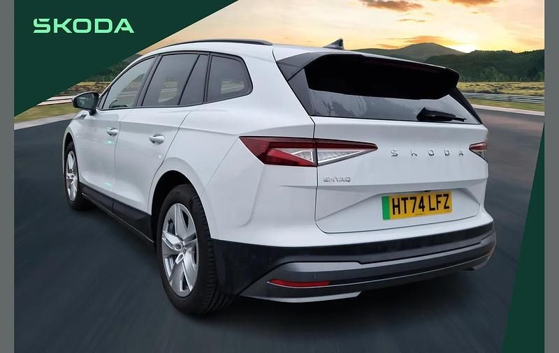 Used Skoda Enyaq iV 125 kW (170 HP) 2024 White SUV