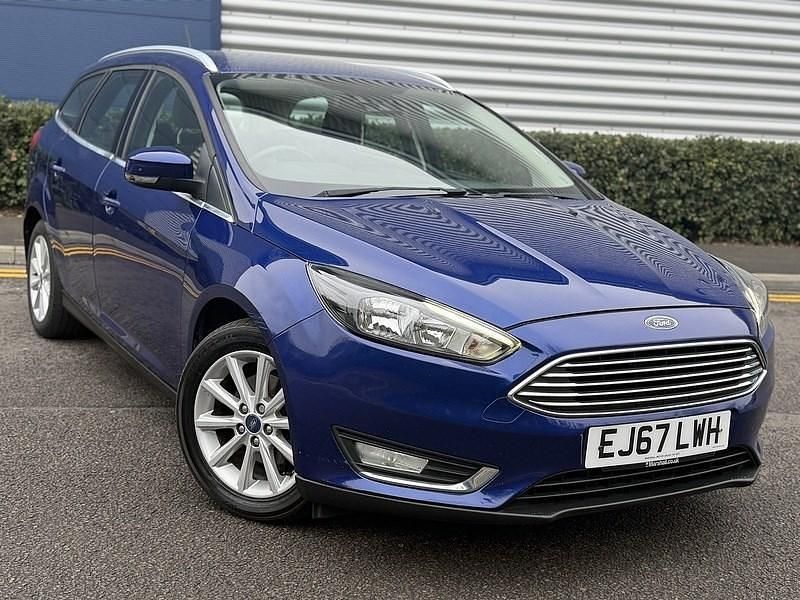 Used Ford Focus Titanium 125 HP (91 kW) 2017 Blue Estate