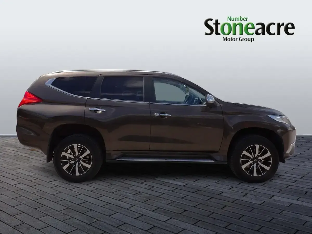 Used Mitsubishi Shogun 178 HP (130 kW) 2021 Other SUV