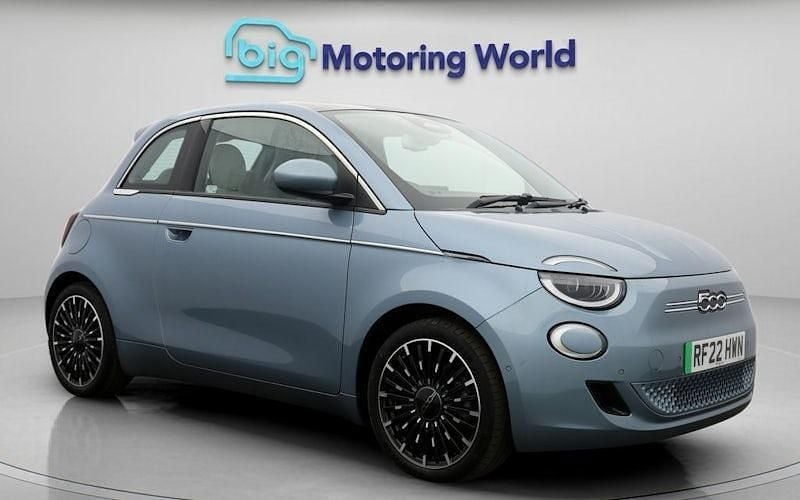 Used 2025 Fiat 500e La Prima Hatchback | £14,700 (Super price) - Image 1/4