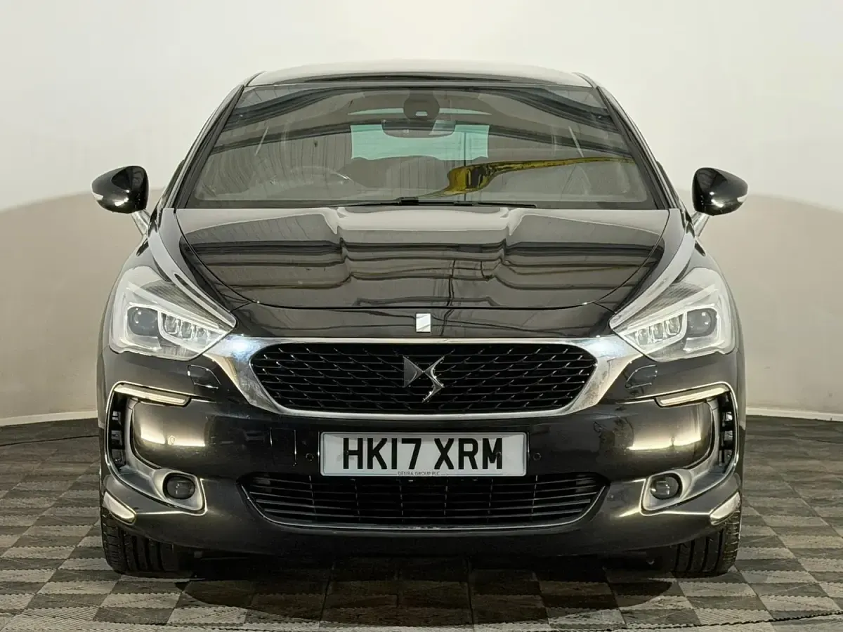 Used DS Automobiles DS5 Performance 150 HP (110 kW) 2017 Black Hatchback