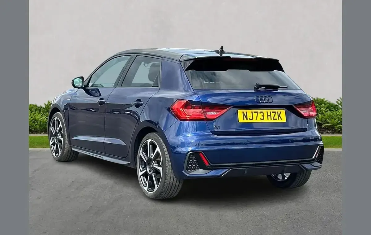 Used Audi A1 Black Edition 150 HP (110 kW) 2023 Blue SUV