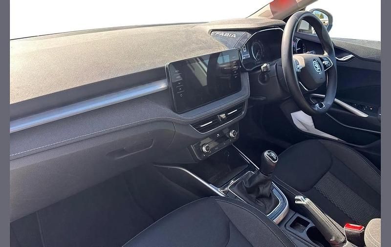 Used Skoda Fabia SE L 108 HP (79 kW) 2023 White Hatchback